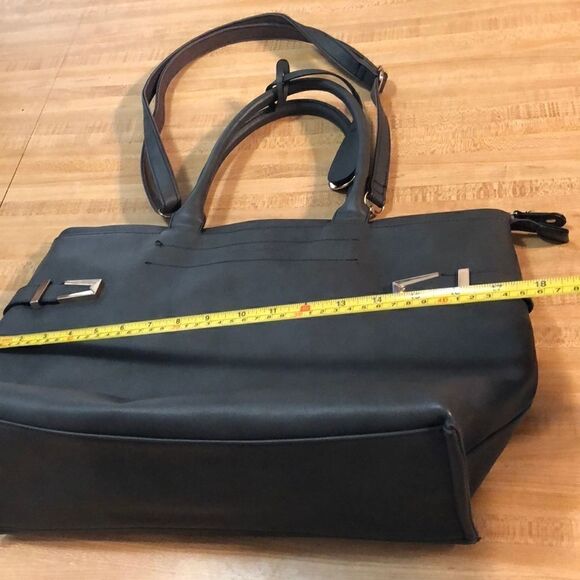 David Jones  - Picture 7 of 8